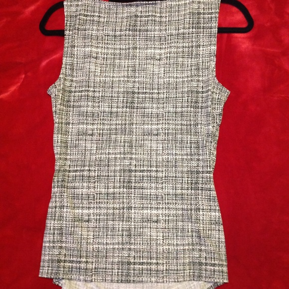 Top - Picture 2 of 2